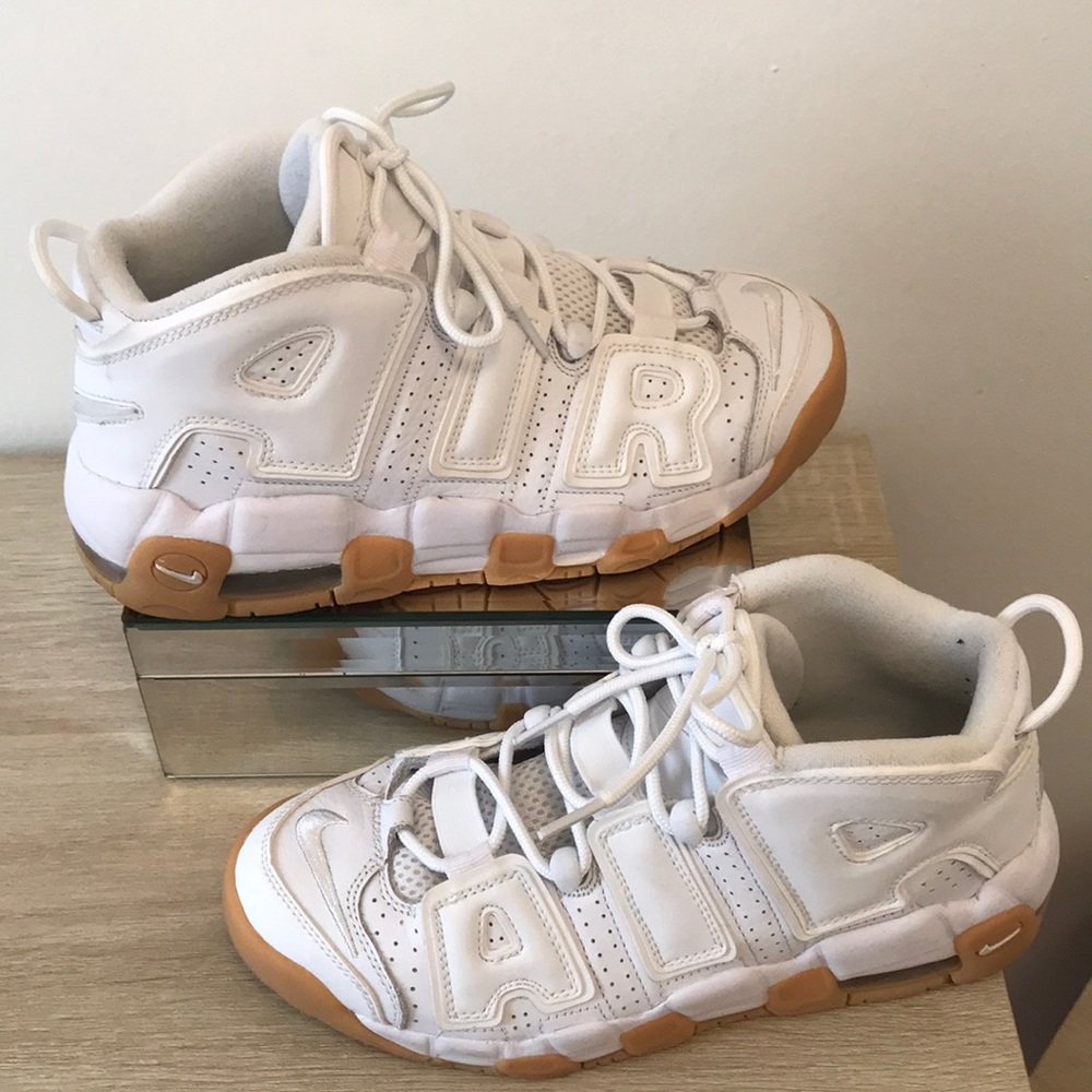 Nike Air Uptempo tennis shoes!